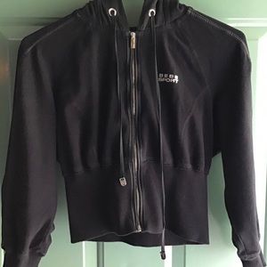 Cropped sports hoodie